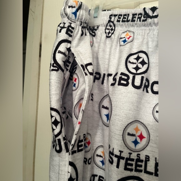 3XLT Pittsburgh Steelers Team Apparel NFL White Sleepwear - Picture 5 of 7